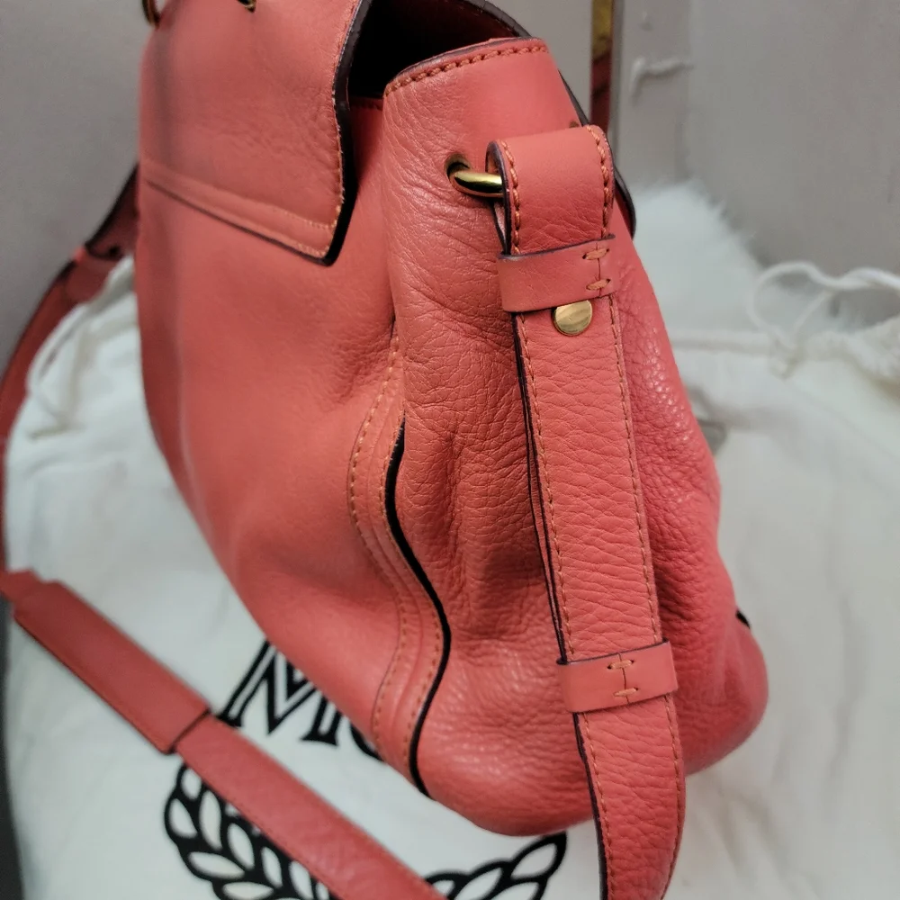 MCM Coral Leather Handbag - Picture 6 of 16